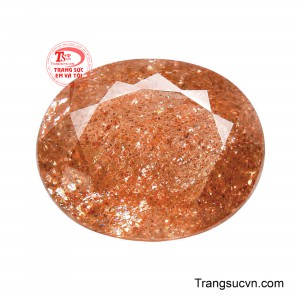 Nổi bật với hiệu ứng lấp lánh tựa những tia nắng ban mai được lưu giữ bên trong lòng đá. 