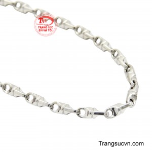 Kết cấu vững chắc không chỉ tăng tính thẩm mỹ mà còn tượng trưng cho sự bền bỉ, kiên định và tinh thần không ngừng tiến bước trên con đường thành công.