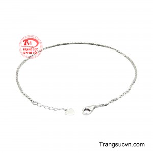 Mang đến cảm giác thanh thoát và sang trọng khi đeo. 