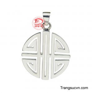 Mặt Dây Hy An Cát Tường Sở hữu thiết kế nhỏ gọn và tinh tế.
