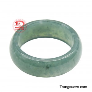 Khiến mỗi chiếc nhẫn trở thành một dấu ấn riêng biệt của thiên nhiên.
