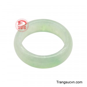 Những mảng màu chuyển sắc tự nhiên như áng mây lững lờ trên nền trời xanh.