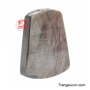 Đường nét cân đối và được chế tác tỉ mỉ, tạo nên vẻ đẹp tinh tế, sang trọng và trường tồn theo thời gian.