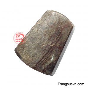 Đây không chỉ là món trang sức cao cấp mà còn là vật phẩm mang ý nghĩa tốt đẹp, đồng hành cùng người đeo trên hành trình xây dựng sự nghiệp và cuộc sống sung túc.