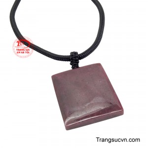 Tạo nên tổng thể thanh lịch, nhẹ nhàng nhưng vẫn nổi bật và đẳng cấp.