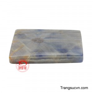 Giúp tôn lên vẻ đẹp tinh khiết của viên đá, đồng thời dễ dàng kết hợp với nhiều phong cách trang sức khác nhau. 