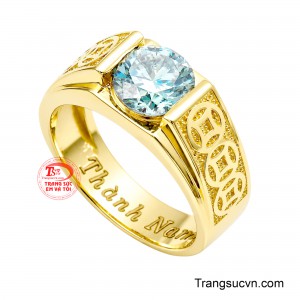 Mẫu nhẫn nam Kim Tiền Phú Quý mang vẻ đẹp mạnh mẽ nhưng vẫn tinh tế.