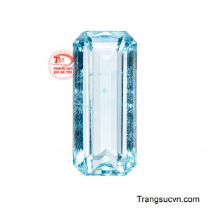 Viên Aquamarine Phú Quý toát lên vẻ đẹp thanh lịch và tinh tế. 