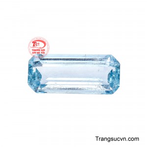 Bên trong vẫn lưu giữ các tinh thể và bao thể thiên nhiên là dấu ấn độc bản được hình thành qua hàng triệu năm, tạo nên giá trị riêng biệt cho mỗi viên Aquamarine. 