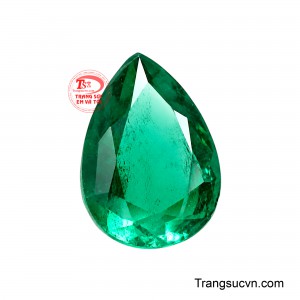 Sắc xanh lục trong trẻo tựa mầm sống vươn lên sau cơn mưa gợi cảm giác tươi mới, bình an và tràn đầy sinh khí. 