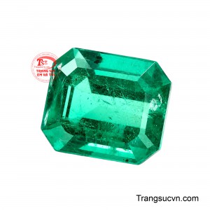 Khẳng định vẻ đẹp nguyên bản và sức hút bền vững của viên đá quý thiên nhiên.