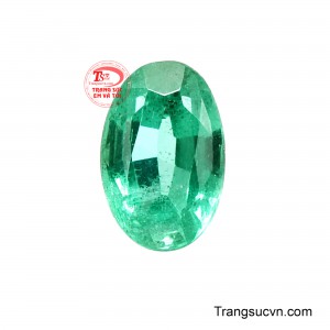 Chính sự nguyên bản ấy đã làm nên sức hấp dẫn riêng, được những người yêu đá quý thiên nhiên đặc biệt trân trọng.
