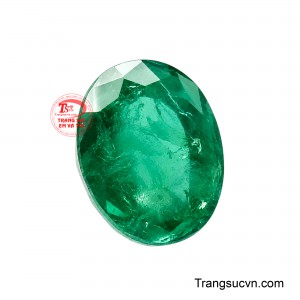 Vẻ đẹp tự nhiên của viên đá được tôn lên bởi những giác cắt tinh xảo, giúp ánh sáng phản chiếu mềm mại, tạo nên chiều sâu cuốn hút và nét sang trọng đầy khác biệt.