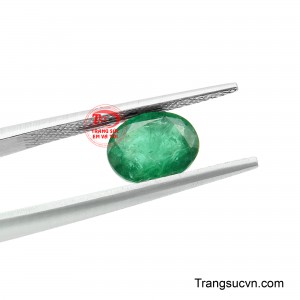 Viên Emerald Lục Bảo Vượng Khí còn là lựa chọn lý tưởng để chế tác thành những món trang sức cao cấp.