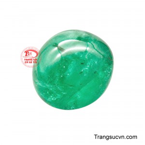 Không chạy theo những đường cắt nhiều giác cạnh, cabochon khéo léo giữ lại nét đẹp nguyên bản của viên đá