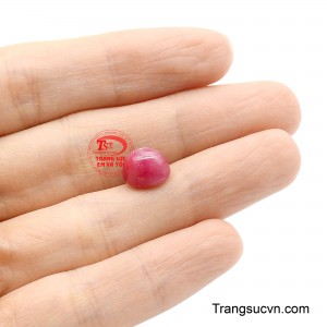 Theo quan niệm của những người yêu đá quý, Ruby là viên đá của nhiệt huyết và ý chí, tượng trưng cho bản lĩnh, sự tự tin và tinh thần không ngừng vươn lên để chinh phục những mục tiêu lớn.