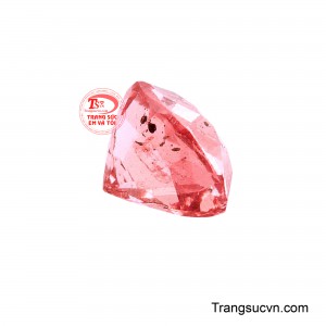 Theo quan niệm của những người yêu đá quý, Spinel là biểu tượng của nguồn năng lượng tích cực, giúp khơi dậy sự tự tin, nuôi dưỡng tinh thần lạc quan và thu hút những điều may mắn trên hành trình phía trước.