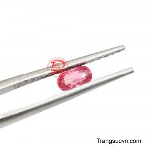 Theo quan niệm của những người yêu đá quý, Spinel là biểu tượng của may mắn, nguồn năng lượng tích cực và sự khởi đầu thuận lợi.