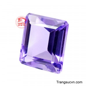 Thiết kế cân đối cùng kích thước ấn tượng tạo nên sự bề thế, thanh lịch và đẳng cấp, thích hợp để chế tác những mẫu trang sức mang dấu ấn riêng.