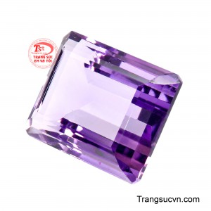 Kích thước lớn mang đến vẻ bề thế và ấn tượng, giúp viên đá trở thành điểm nhấn hoàn hảo trong các thiết kế nhẫn, mặt dây chuyền hay trang sức chế tác cao cấp. 