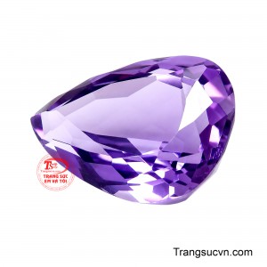 Gam màu tím tự nhiên lan tỏa đồng đều, tạo nên chiều sâu cuốn hút, khiến viên đá như lưu giữ vẻ đẹp huyền bí của thiên nhiên qua hàng triệu năm hình thành.