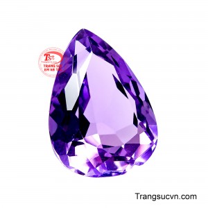 Viên Thạch Anh Tím Thiên Ân không chỉ tôn vinh vẻ đẹp sang trọng của người sở hữu mà còn là biểu tượng của phúc lành, sự viên mãn và giá trị bền vững theo thời gian.
