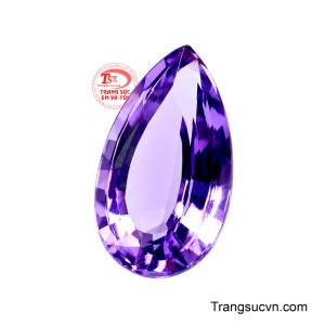 Chính sự hòa quyện giữa màu sắc, độ trong và tỷ lệ cân đối đã tạo nên sức hút riêng biệt, khiến viên đá trở thành điểm nhấn nổi bật trong mọi thiết kế trang sức cao cấp.