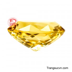Không chỉ sở hữu vẻ đẹp sang trọng, Viên Thạch Anh Vàng Kim Quang còn là biểu tượng của sự phồn vinh, hạnh phúc và phát triển bền vững.