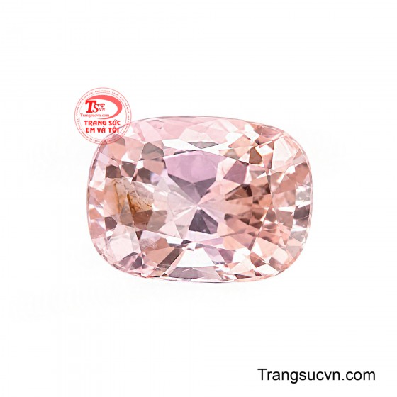 Viên spinel tỏa sáng