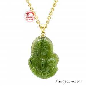 Thiết kế không chỉ tôn lên vẻ đẹp riêng biệt mà còn gửi gắm ý nghĩa về tình yêu, niềm tin và sự chở che.