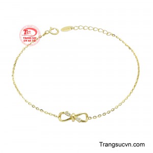 Lắc Tay Phong Cách Nữ Tính mang vẻ đẹp thanh lịch, ngọt ngào và tinh tế.