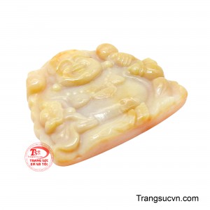 Hình ảnh nụ cười rộng mở gợi nhắc con người sống nhẹ lòng, hướng đến sự bình thản và viên mãn. 