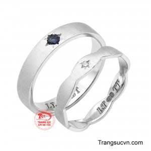 Điểm nhấn đặc biệt nằm ở những viên đá nhỏ được đặt như những vì sao giữa dải ngân hà.