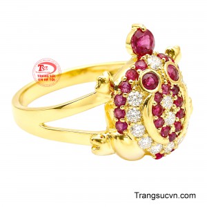 Nhẫn Nữ Thiềm Thừ Ruby sẽ là món trang sức ấn tượng dành cho những dịp đặc biệt hoặc làm quà tặng ý nghĩa cho người phụ nữ yêu quý.