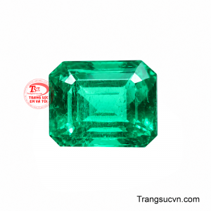 Emerald Huyền Bích mang sắc xanh lục sâu lắng, tượng trưng cho sự sinh sôi, trí tuệ và thịnh vượng.