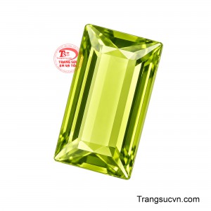 Những mặt cắt phẳng phản chiếu ánh sáng theo từng lớp, hiệu ứng lấp lánh thanh lịch thay vì quá rực rỡ, tạo cho viên Peridot một khí chất mạnh mẽ, tinh giản và thời thượng. 