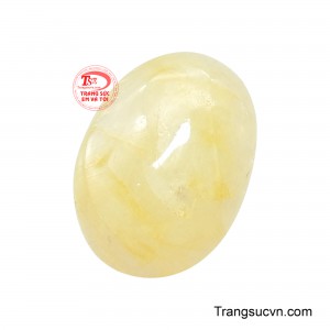 Dáng oval cân đối càng tôn lên vẻ mềm mại, quý phái, phù hợp với những thiết kế nhẫn, mặt dây chuyền hoặc trang sức mang phong cách cổ điển, tinh tế và cao cấp. 