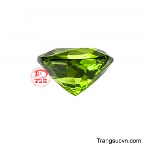 Sắc xanh đặc trưng của Sapphire gợi nhắc về sự bình yên, chân thành và một mối gắn kết bền vững, phù hợp để dành tặng cha mẹ, vợ chồng, người thân hoặc những người đặc biệt trong cuộc sống. 