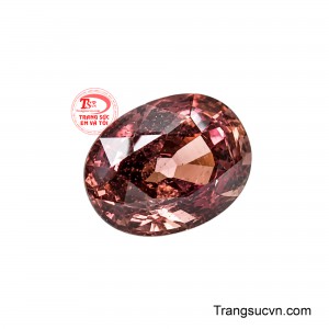 Khai thác trọn vẹn nét đẹp cổ điển, đây là lựa chọn hoàn hảo để ngự trị trên đỉnh của một chiếc nhẫn solitaire kiêu hãnh hay mặt dây chuyền quý phái. 