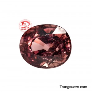 Sở hữu viên bảo ngọc này chính là lời khẳng định đẳng cấp cho những ai trót lòng say đắm vẻ quyến rũ vượt thời gian và cá tính riêng biệt.
