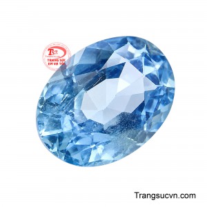 Viên đá chinh phục người ngắm bằng vẻ đẹp trầm tĩnh, thanh lịch và đầy chất riêng. 