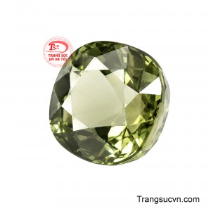 Viên Tourmaline Chiêu Tài gợi nên hình ảnh thu hút những giá trị tốt đẹp và nguồn năng lượng thịnh vượng. 