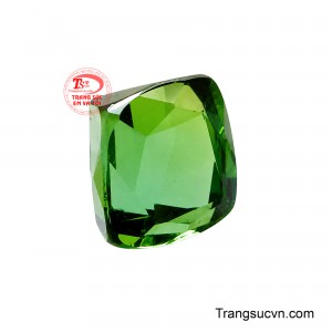 Trong chế tác trang sức, Viên Tourmaline Lục Diệp phù hợp làm đá chủ cho nhẫn, mặt dây chuyền, bông tai hoặc vòng tay.