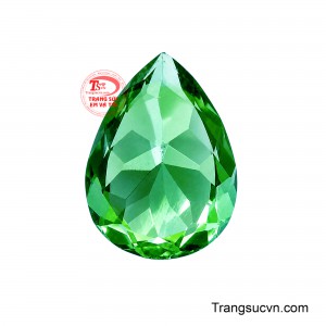Viên Tourmaline Ngọc Diệp mang dáng vẻ thanh nhã nhưng vẫn đủ nổi bật để trở thành tâm điểm của một thiết kế trang sức cao cấp.