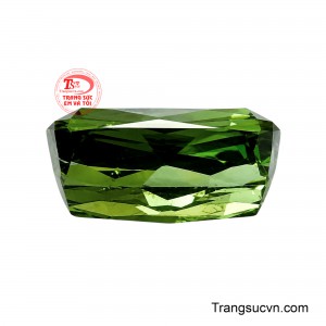 Viên đá gửi gắm ý nghĩa về sự sung túc, may mắn và nguồn năng lượng tích cực, thích hợp làm điểm nhấn cho những thiết kế trang sức mang phong cách thanh lịch và cao cấp.