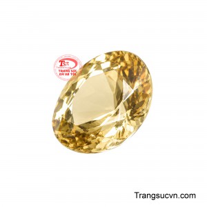 Khả năng bắt sáng nổi bật khiến Zircon đặc biệt thích hợp để làm viên chủ trong nhẫn cao cấp, mặt dây chuyền, bông tai hoặc các thiết kế trang sức mang phong cách quý phái. 