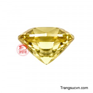 Viên Zircon Hoàng Trầm vì thế phù hợp để phát triển thành một thiết kế trang sức cao cấp mang cá tính riêng, nơi vẻ đẹp trầm sang của viên đá trở thành tâm điểm thay vì sự phô trương.