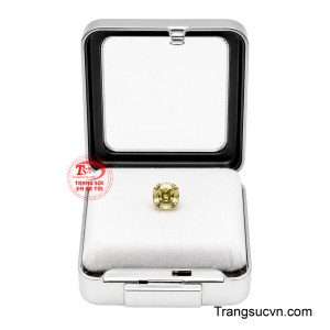 Bảo hành uy tín và trải nghiệm vẻ đẹp tự nhiên của Zircon