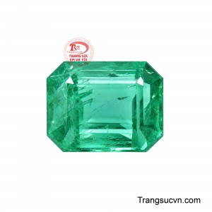 Lục Bảo Ngọc Khê là nguồn cảm hứng đẹp để chế tác trang sức cao cấp, đặc biệt là nhẫn hoặc mặt dây chuyền nghệ thuật. 