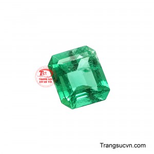 Viên đá thích hợp chế tác nhẫn, mặt dây chuyền hoặc trang sức cao cấp, đặc biệt dành cho những thiết kế đề cao vẻ đẹp tinh tế, quyền quý và giá trị trường tồn.